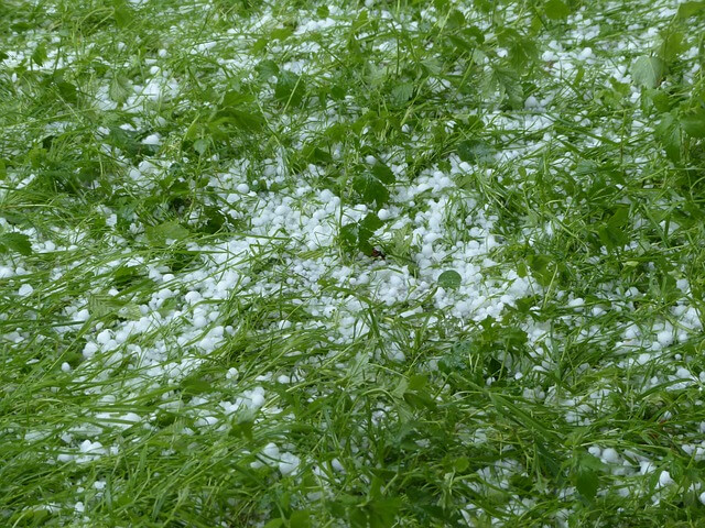 Naprawa samochodu po gradobiciu